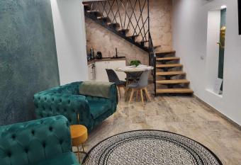 Sika Palladium Central Apartment has Balcony rooms