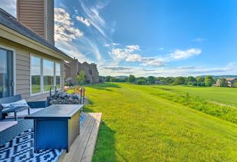 The Golf View, boutique Galena getaway! has Balcony rooms