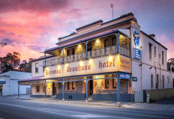 Barossa Brauhaus Hotel has Balcony rooms