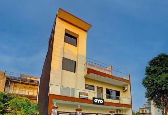 OYO CDs Residency allows 18 year olds to book a room
