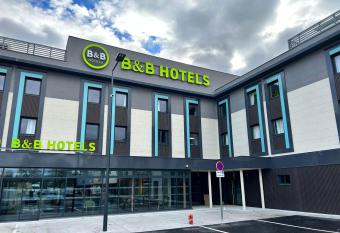 B&B HOTEL Massieux Genay allows 18 year olds to book a room