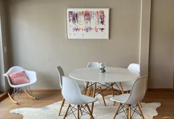 Zoute penthouse (near place Albert) allows 18 year olds to book a room