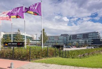 Van der Valk Hotel Haarlem has Balcony rooms
