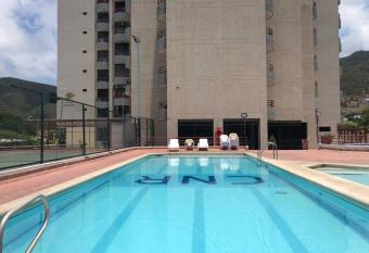 Hermosos, Comodos y amplios con piscinas en el Rodadero has Balcony rooms