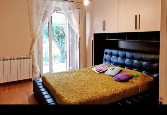 Appartamento Erika Lucca has Balcony rooms