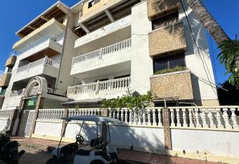 Jhonny Cay Collection Apartment has Smoking/Balcony rooms