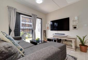 GroundEazy beside Mall of Africa has Smoking/Balcony rooms