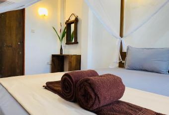 Avalon allows 18 year olds to book a room