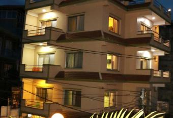 Hotel Cirrus has Balcony rooms