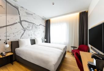 IntercityHotel Breda allows 18 year olds to book a room