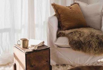 (null) allows 18 year olds to book a room