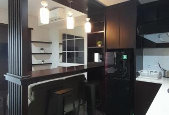 Ruby Apartment #22 has Balcony rooms