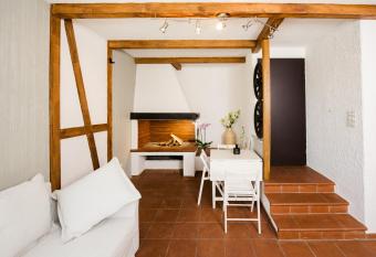 Basement flat in quiet nature area has Balcony rooms