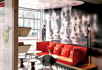 ibis Amsterdam City West allows 18 year olds to book a room