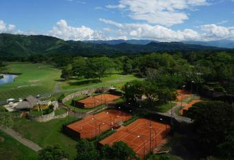 dhozt Mesa De Yeguas, Anapoima. allows 18 year olds to book a room