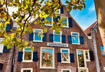 La Dolce Vita Suites allows 18 year olds to book a room