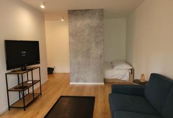 Studio Plejada has Balcony rooms