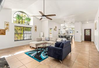 Modern-Spacious Entire Home in converse Texas has rooms with a private hot tub