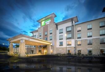 Holiday Inn Express & Suites Salt Lake City South - Murray By IHG allows 18 year olds to book a room