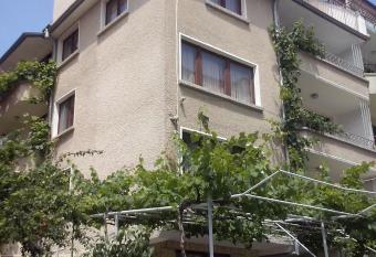 Guest House Preslav has Balcony rooms