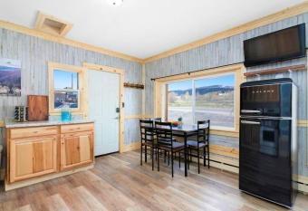 12Private Room with Kitchen Dog Friendly Leadville allows 18 year olds to book a room
