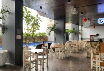 Tamansari Mahogany Apartment By Sagita Karawang has Balcony rooms