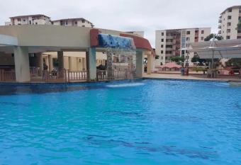 Departamento 4 habitaciones 8 personas vista al mar 2do piso en Playa Almendro, Tonsupa has rooms with a private hot tub