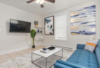 Unit 4: Large fully furnished 1 bedroom allows 18 year olds to book a room