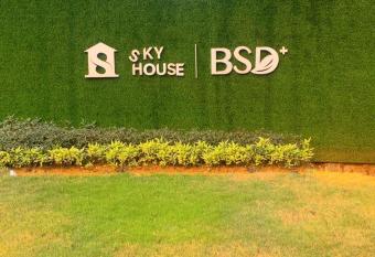 Apartemen Sky House BSD by Benchmark allows 18 year olds to book a room