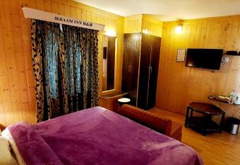 Ikraam Inn Bed & Breakfast allows 18 year olds to book a room