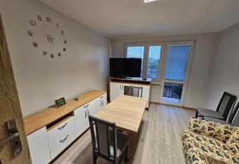 Lipowa, noclegi. allows 18 year olds to book a room