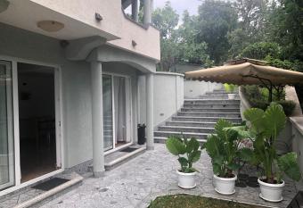 Apartments Jasna has Smoking/Balcony rooms