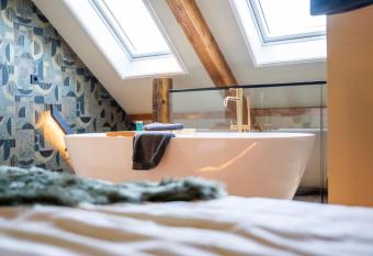 Boetiekhotel Faan - NIEUW! allows 18 year olds to book a room