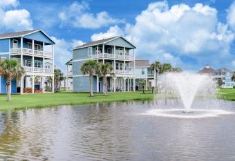 Cozy Beach Home with Resort Amenities, Ocean, bay, lake views and 3 decks! has rooms with a private hot tub