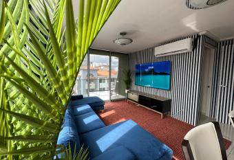 7a has rooms with a private hot tub