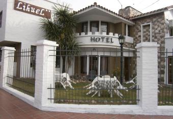 Hotel Lihuel allows 18 year olds to book a room