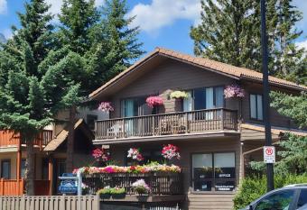 A Good Nite's Rest Bed and Breakfast allows 18 year olds to book a room