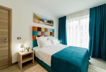 Alezzi Luxury Apartments & Spa Center allows 18 year olds to book a room