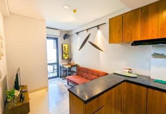 Lovina 27-AB at One Residence(near Ferry & Megamall) has Balcony rooms