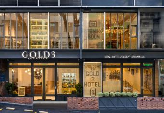 Gold3 Boutique Hotel allows 18 year olds to book a room