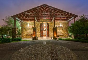 Riboville Boutique Hotel And Restaurant allows 18 year olds to book a room