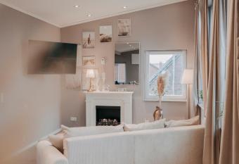 Cottage an der Elbe Tespe Hamburg has Balcony rooms