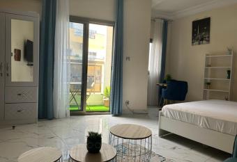 Le doux refuge allows 18 year olds to book a room