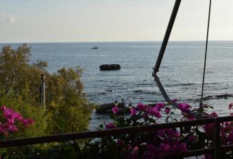 Despoina Rooms has Balcony rooms