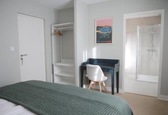 Maison Bernatenia allows 18 year olds to book a room