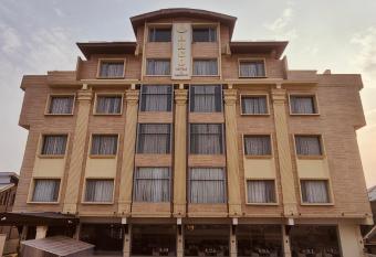 ARCO Hotels and Resorts Srinagar allows 18 year olds to book a room