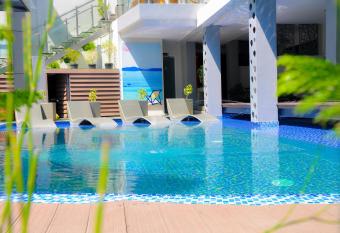 Eloisa Royal Suites has Balcony rooms