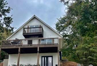 Best Life Now Cottage has Balcony rooms