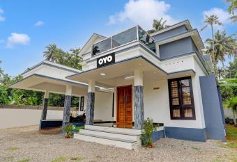 OYO Flagship SIVANANDA HOMESTAY allows 18 year olds to book a room