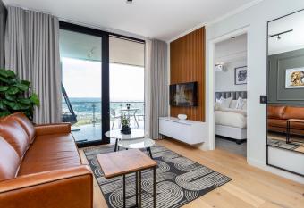 Luxury Haven at Ellipse Waterfall allows 18 year olds to book a room